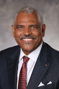 Photo of Arnold W. Donald ’76, P ’02