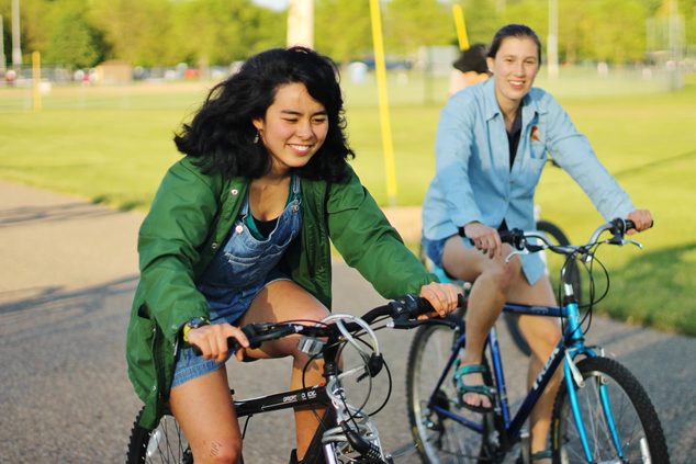 Students cruise Northfield on bikes