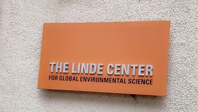 An orange sign that reads "The Linde Center for Global Environmental Science"