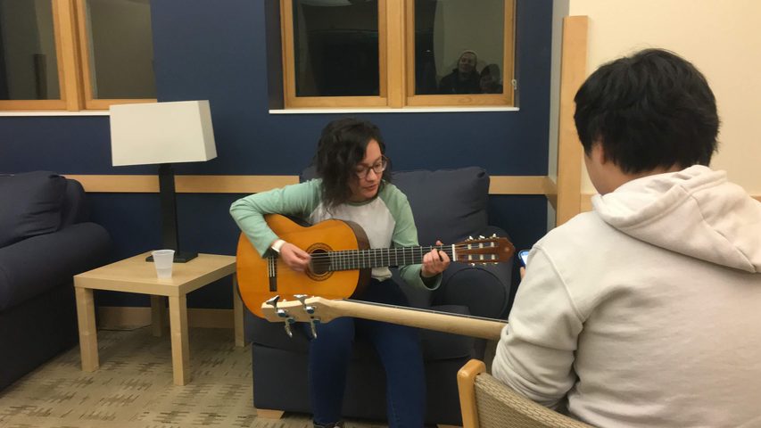 Adela and her guitar