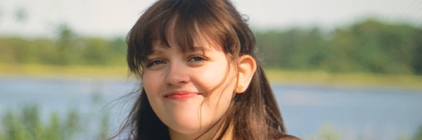headshot of emma