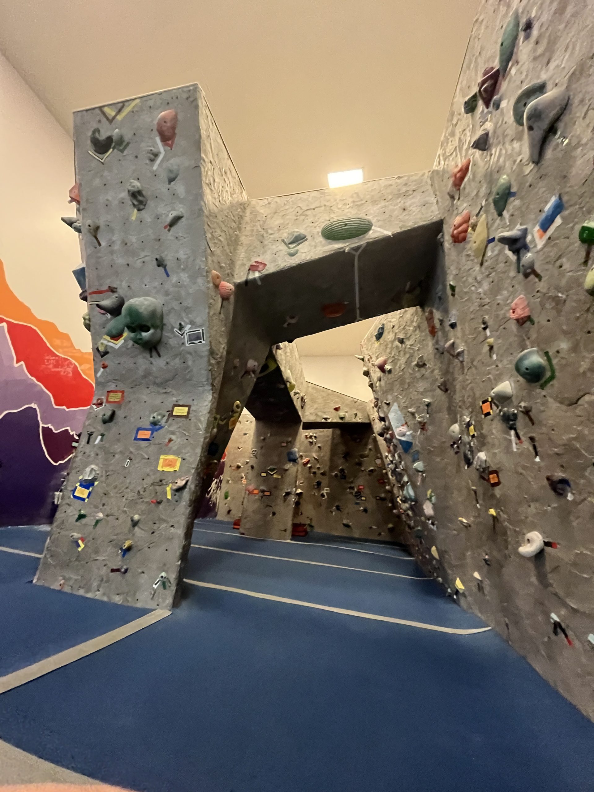 Bouldering cave