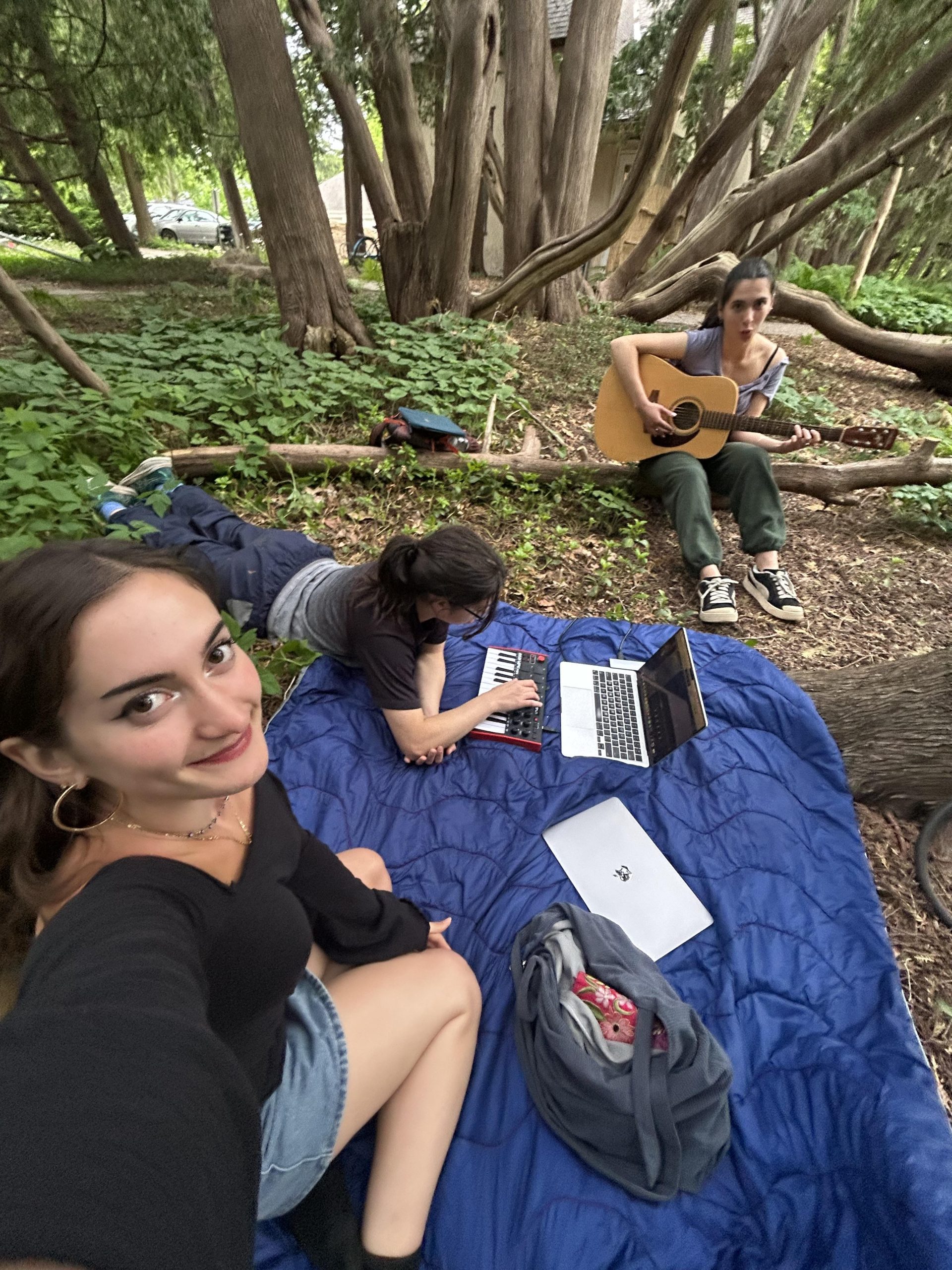emma and her band