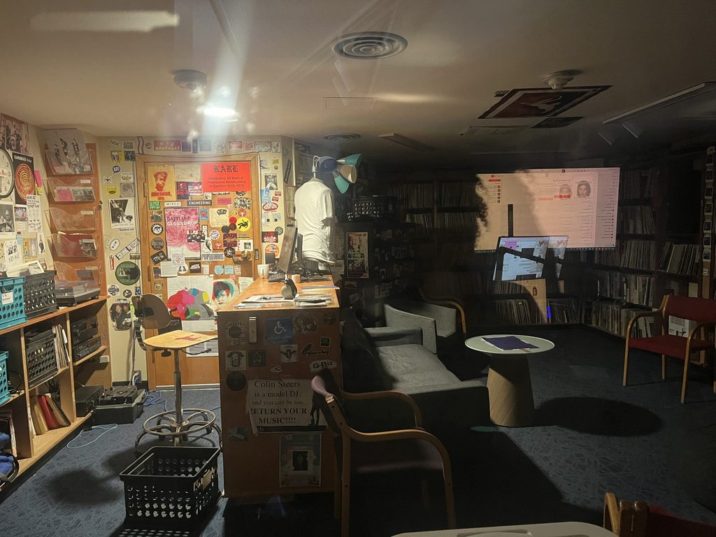 Room with lots of records in it