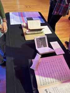 Pop-up table