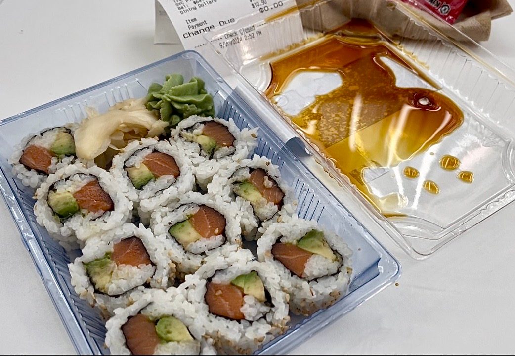 Salmon Avocado Sushi Roll
