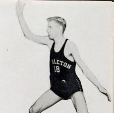 Syd Larson '37