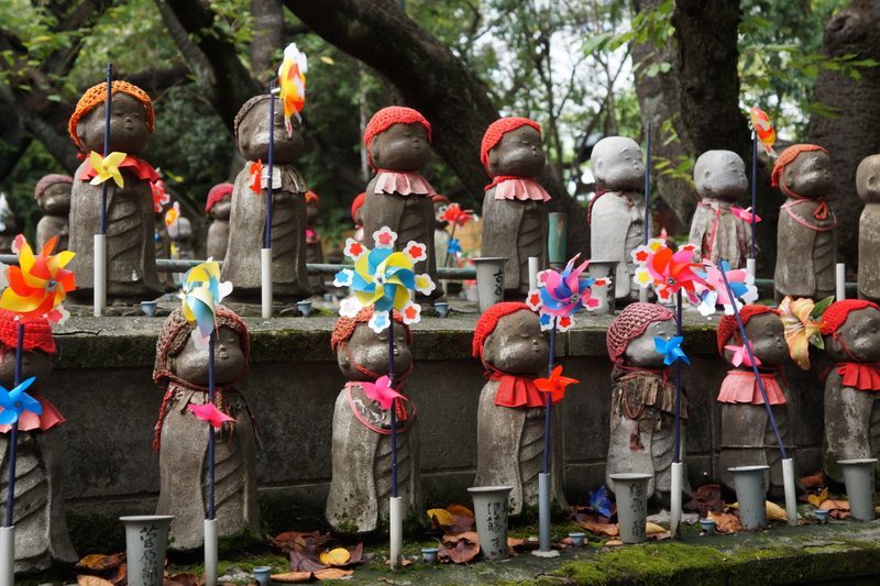 japanese statues