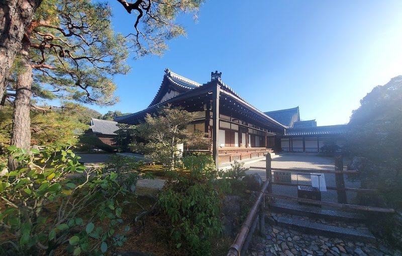 Kinkaku-ji Temple (2)