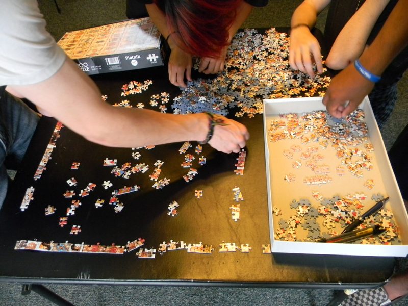 Doing a puzzle while awaiting the results of the pie judging.