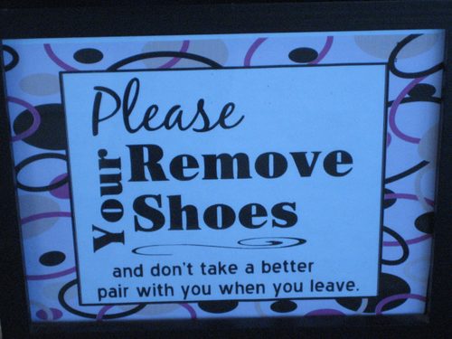 Shoe sign