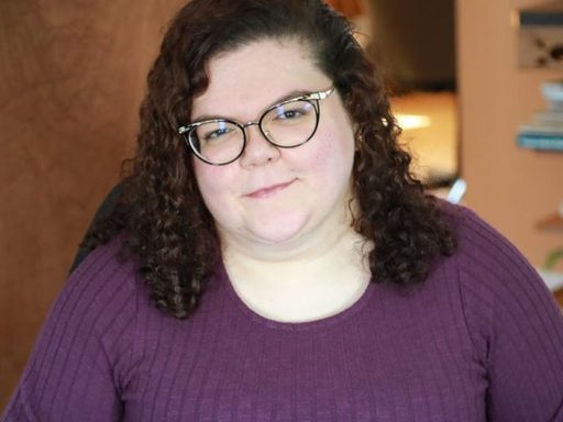 Emily Ladau 2023 Headshot