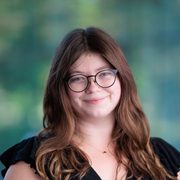Headshot of Isabel Folger ’24