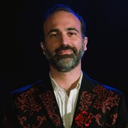Headshot of Noah Tarnow ’97