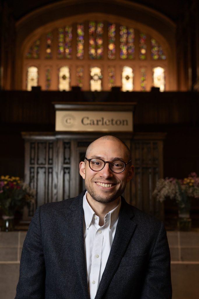 Headshot of Schuyler Vogel ’07 in the Chapel.