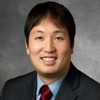 Headshot of Dr. Jeong Hyun ’01.