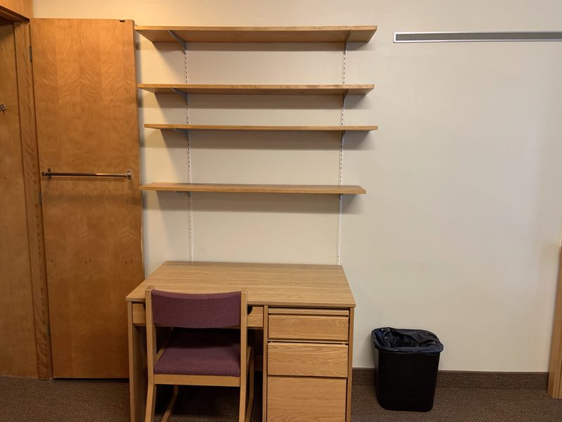 Watson Standard Double Room-Desk & Bookshelves