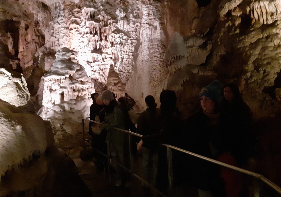 Students visit the Javoricske caves