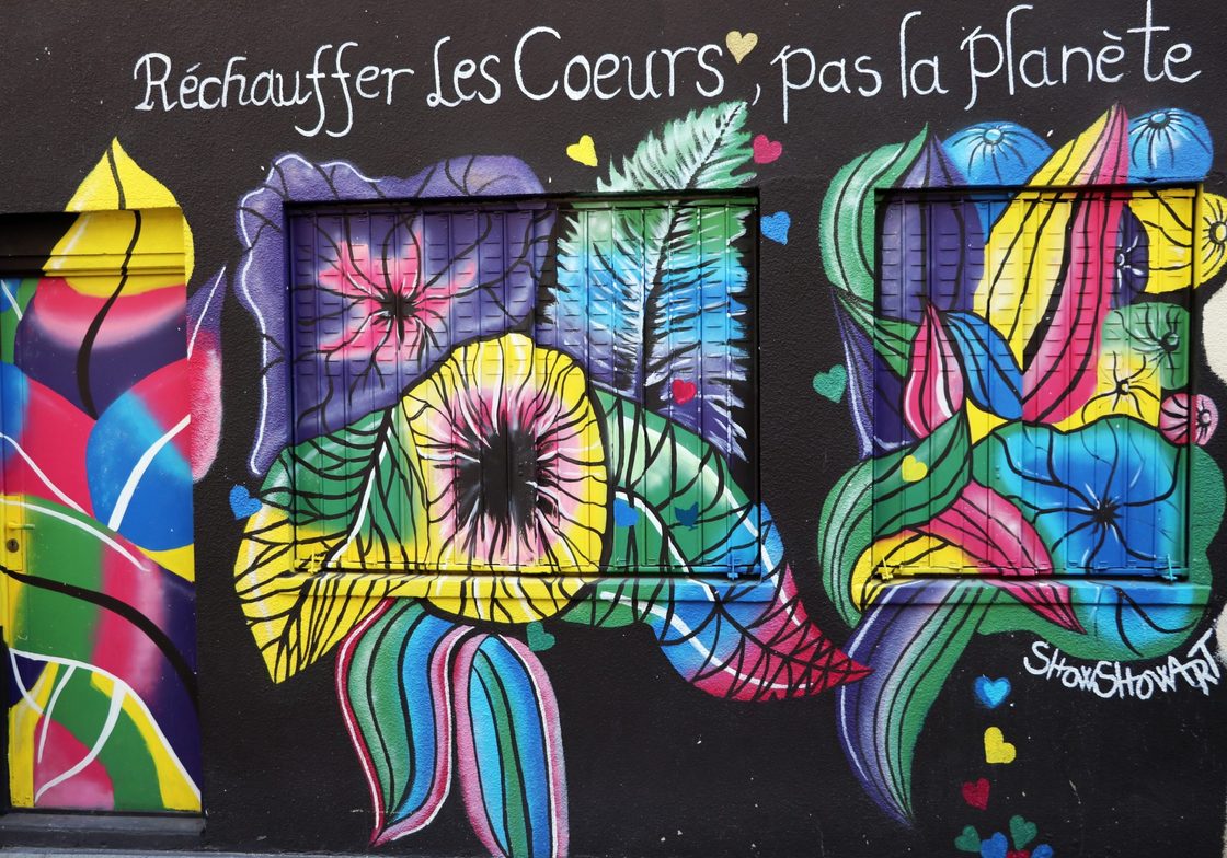 Artist Showshowart, Paris - Warm Hearts, Not the Planet