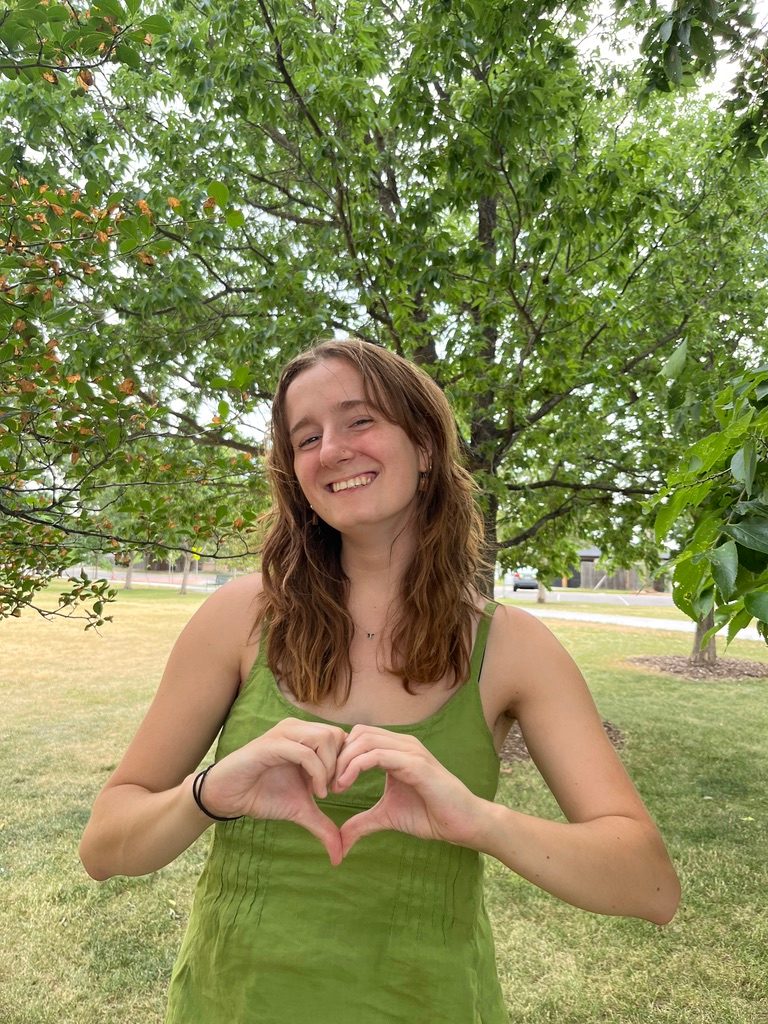 Iris Steiner-Manning posing