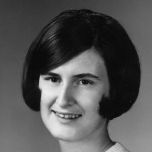 Archival photo of Mary Lou (Hoerr) Bingham (1967)