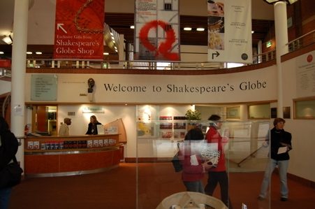 Globe Theatre entrance room