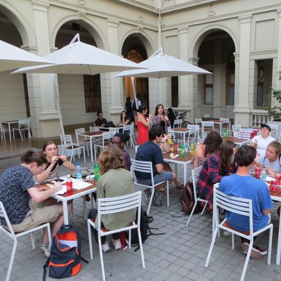 Patio, Universidad Católica