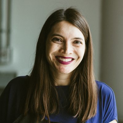 Headshot of art professor Jade Hoyer