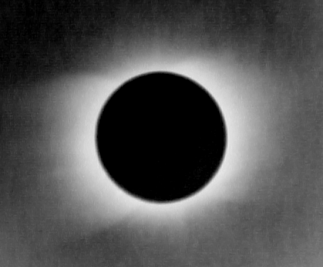 Image of the solar corona captured from the original glass plates.