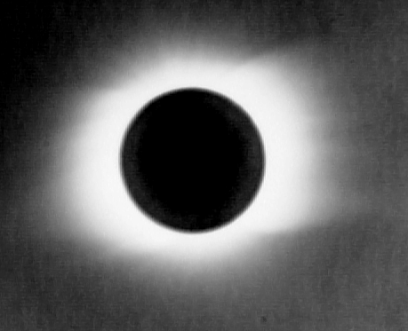 Image of the solar corona captured from the original glass plates.