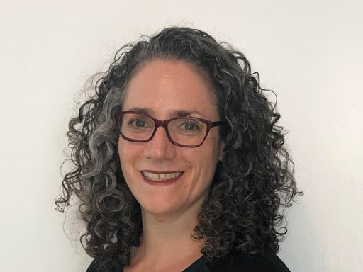 Carrie Bloss '97
