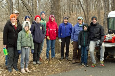 A group of volunteers from the 3/16/24 volunteer event