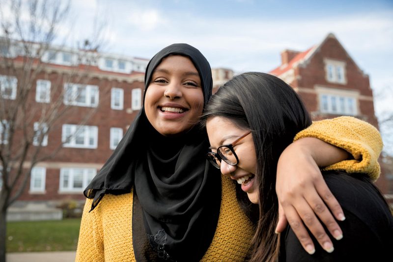 Students Kifaya Taha and Jennifer Lor