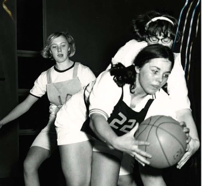 1971 women's basketball players