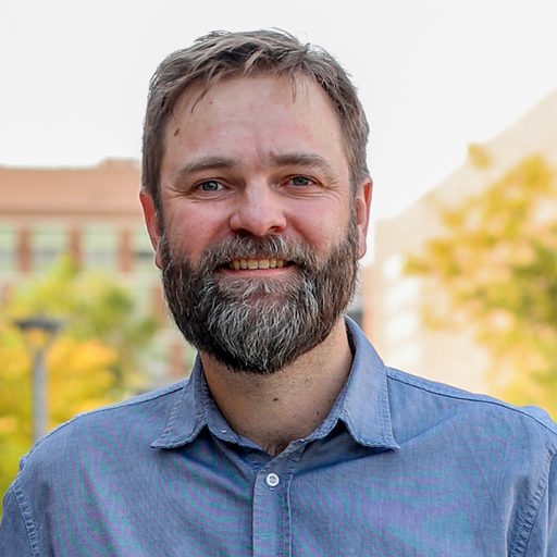 Nels Christian Elde '95 head and shoulders Portrait