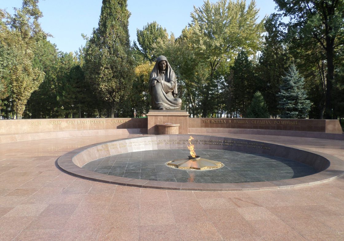 Lamenting Mother and eternal flame, WWII monument within Independence Square, Tashkent.