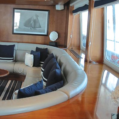M.Y. Le Ponant lounge