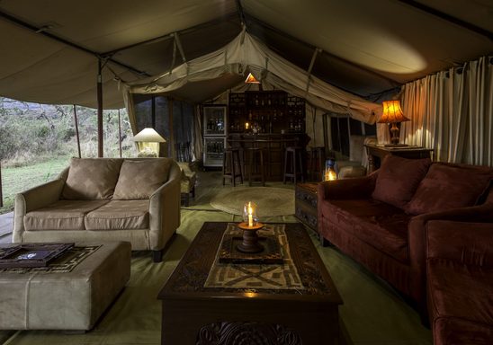 Lions Paw camp, lounge.