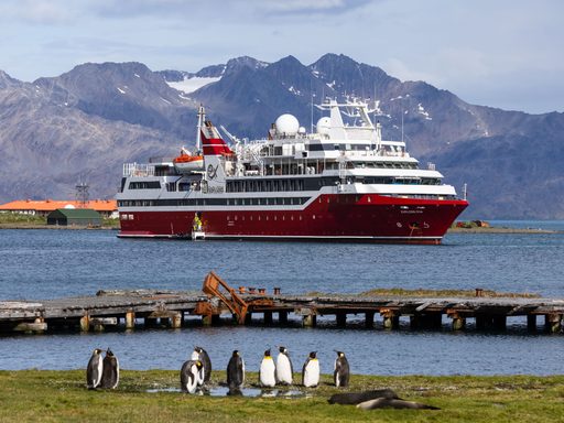 Exploris One, travel with Carleton Alumni Adventures