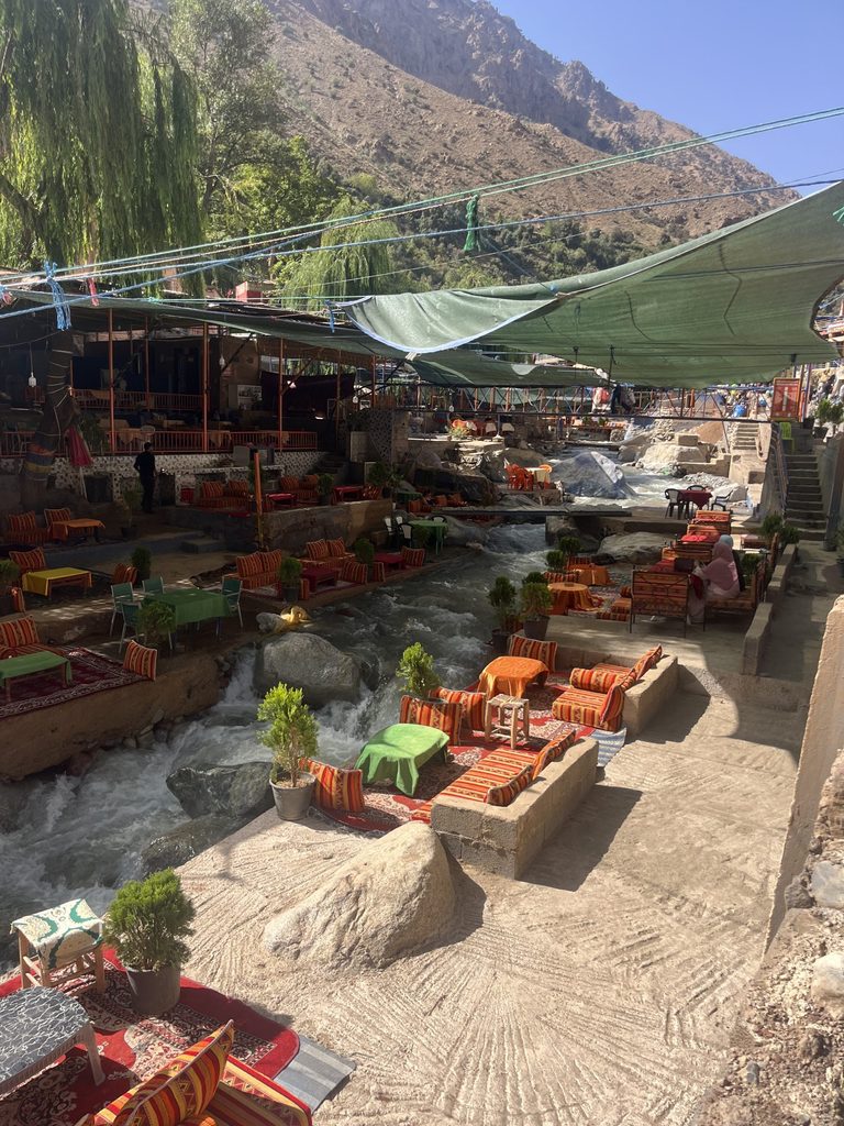 A restaurant's seating all around a river
