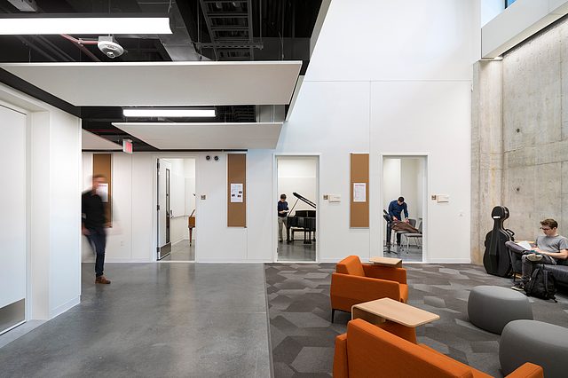 Rehearsal rooms in the Music and Performance Commons 
at the Weitz Center for Creativity