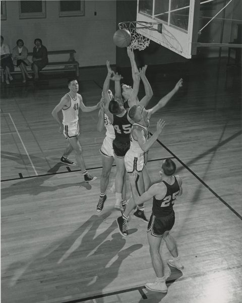 Basketball at Carleton