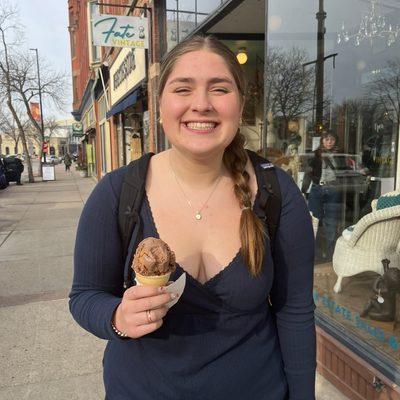 Photo of Gretchen Heintz