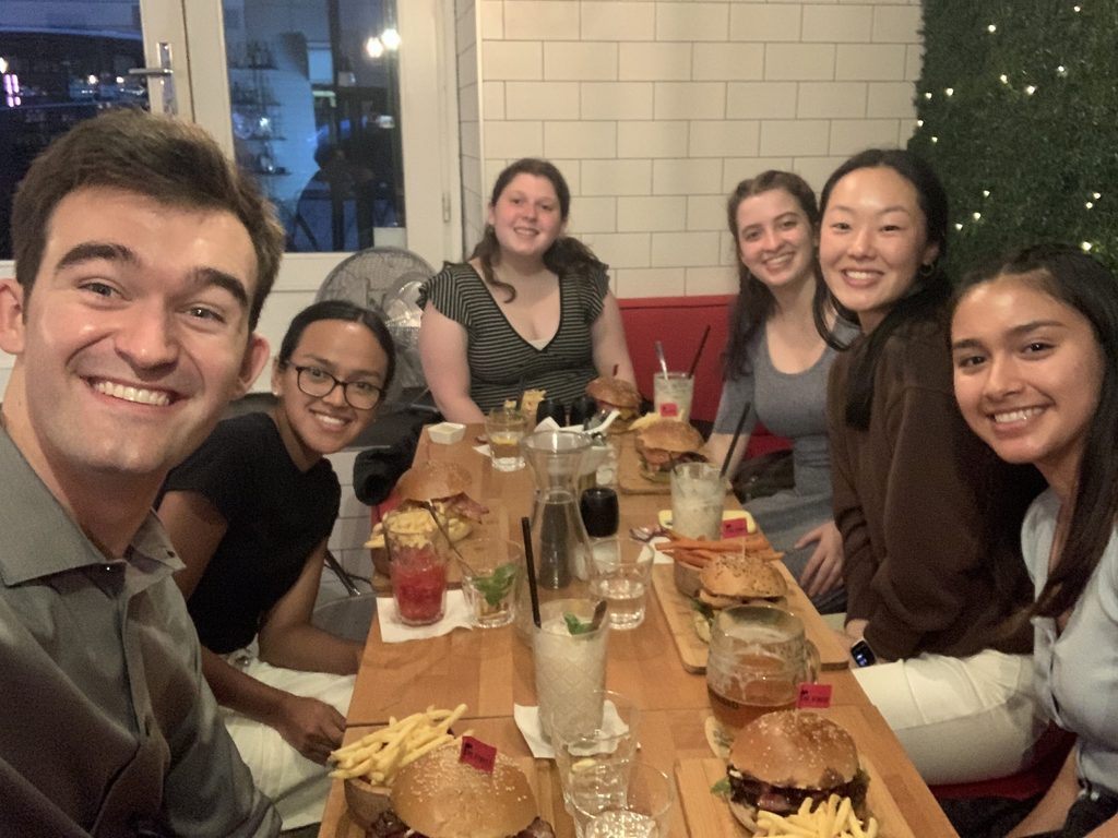 Amazing burgers before the show! 