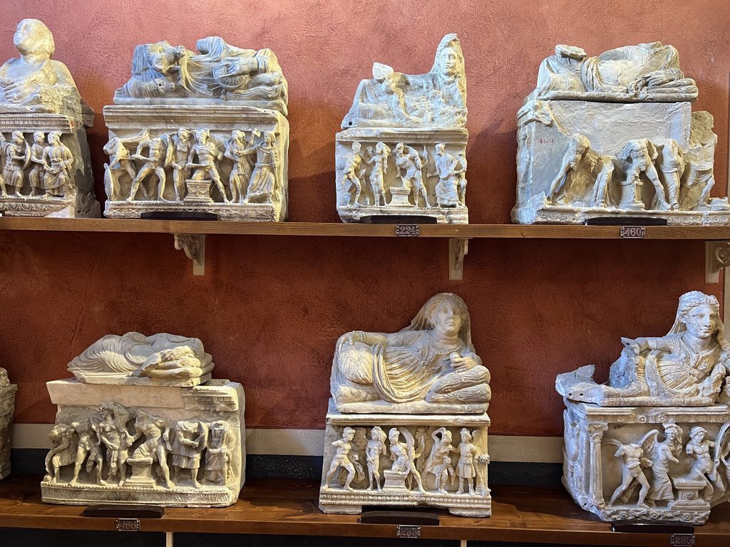 Cinery urns in Volterra