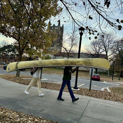 Two intrepid Carls bring back a boat