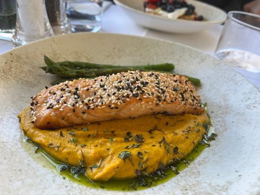 salmon with carrot puree