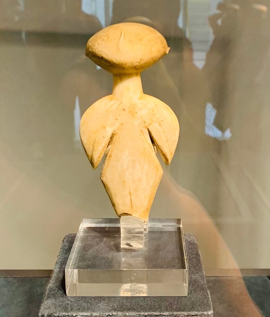 A particularly cute Cycladic Figurine, Museum of Cycladic Art