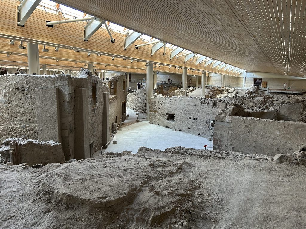Akrotiri, triangle square and West House