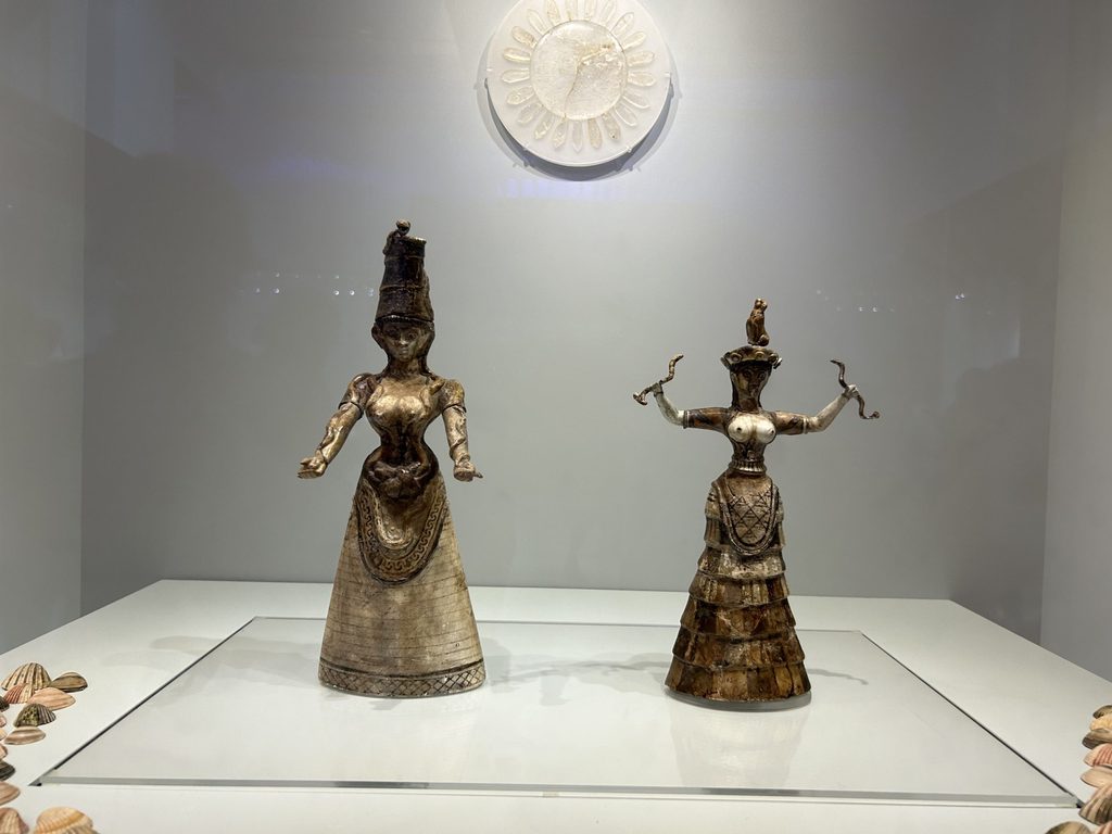 Snake Goddesses from Knossos